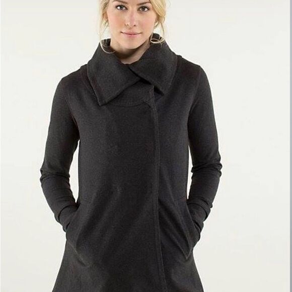 Lululemon‎ Savasana Gratitude Wrap, Size 6 Oversized. Great Condition. - Picture 1 of 10